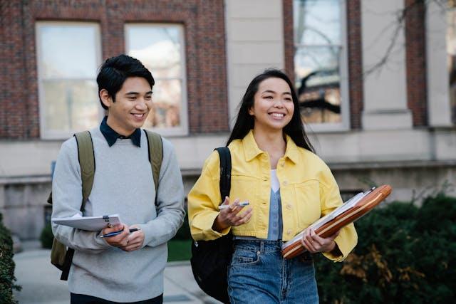 Picture of a male and a female student